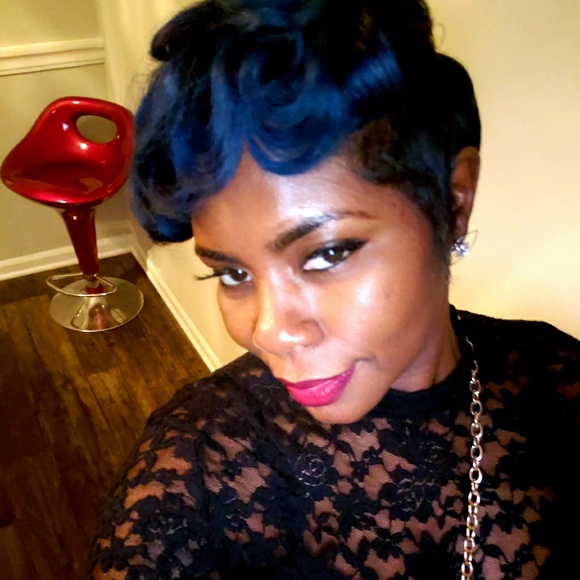 Meet your Posher, Taisha - Picture 1 of 1